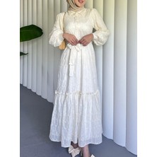 Moda Morfo Yarım Düğmeli Beli Bağlamalı Astarlı Güpür İşlemeli Pamuk Elbise -Ekru