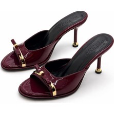 Patron Shoes Kadın Rugan Ince Topuklu Terlik Gold Detaylı Şık Abiye Terlik