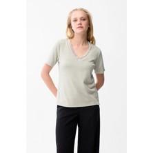 Love My Body Inci Detaylı V Yaka T-shirt Mint 175L9560001