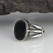 Mirari Jewelry Oval Oniks Taşlı El Işçiliği Detaylı Erkek Yüzük | Premium 0,40 Mikron Gümüş Kaplama