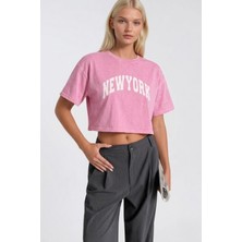 Asfaha Fashion Adın Pembe Yıkamalı Görünüm New York Baskılı Bisiklet Yaka Oversize Crop Tişört