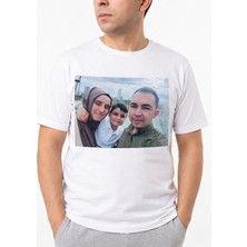 Miracix Kişiye Özel Fotoğraf Baskılı Beyaz Tişört – Yazılı Resimli Unisex Tshirt