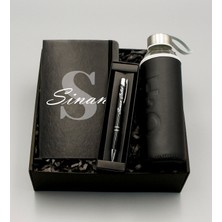 As Gift Kişiye Özel Siyah Defter & H2O Kılıflı Siyah Su Matarası & Siyah Tükenmez Kalem Hediye Seti
