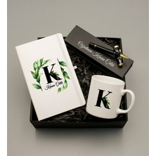 As Gift Öğretmenler Gününe Özel Kişiye Özel Isim Soyisimli Beyaz Defter & Beyaz Kupa & Siyah Roller Kalem Hediye Seti