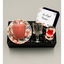 As Gift Pembe Renginde Fincan & Kahve Yanı Cam Su Bardağı & Kalp Kar Küresi Hediye Seti
