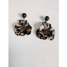Devi Fashion Çiçek Leopar Kemik Akrilik Küpe