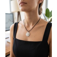 Vintage Takı Siyah Deri Ipli Urartu Medeniyeti, Sümerler Tarzı  & Spiritüel Yaşam Döngüsü Spiral Madalyon Kolye