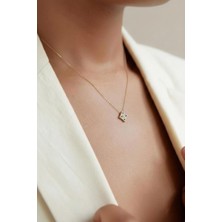 Mon Cheri Accessoire Zirkon Taşlı Kare Gold Kolye