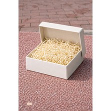 Orbak Kağıtçılık Beyaz Karton Takı Kutusu 9,5x9,5x2 cm – Kapaklı Model | 10 Adet + Krem Kırpık Kağıtlı