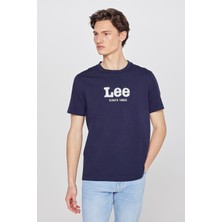 Lee %100 Pamuk Regular Fit Normal Kesim Bisiklet Yaka Aplikeli Tişört