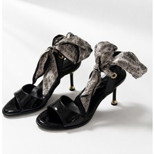 Patron Shoes Kadın Açık Burun Fular Detaylı Topuklu Ayakkabı