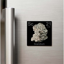 İberk Scandium (Skandiyum) Elementi – Buzdolap Magneti – 9x9 cm