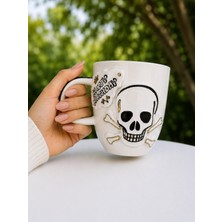 Pitaya Sanat El Yapımı Seramik Doğum Günü Kupası 240 ml - 24K Altın Yaldızlı ve 3D Kuru Kafalı