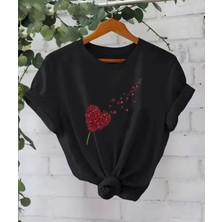 Nigrum Pardus Nıgrum Pardus Yeni Sezon Kırmızı Kalp Yaprakları Baskılı %100 Pamuk Büyük Beden Kadın T-Shirt