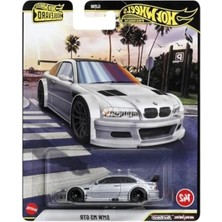 Premium Araç Modeli, Bmw M3 Gtr ile Eğlenceli Oyun
