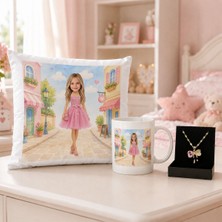 BK Gift K Gift Kişiye Özel Karikatürlü Oyuncak Bebek Tasarımlı Kırlent Yastık & Beyaz Kupa & Kolye -10 Kız Çocuklarına Özel Hediye Seti