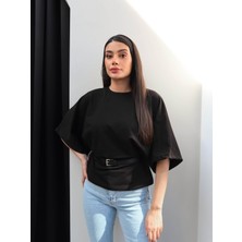 Esra Helvacı Kemer Detaylı Geniş Kol Tshirt