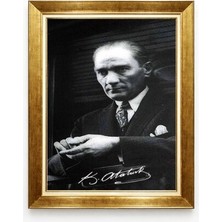 Giyense K. Atatürk Imzalı Kanvas Tablo - Nostaljik Siyah Beyaz Atatürk Portresi - Dekoratif Altın Çerçeveli Duvar Dekoru