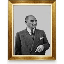 Mustafa Kemal Atatürk Klasik Pozu Modern Gri Fonlu Çerçeveli Tablo