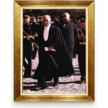 Atatürk Pelerinli Fraklı Portre Altın Çerçeveli Tablo - Cumhuriyet Şıklığı Duvar Dekoru