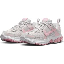 Nike Vomero 5 Gs Krem Sneaker Ayakkabı HF6998-012 (Dar Kalıptır 1 Beden Büyük Alınız)