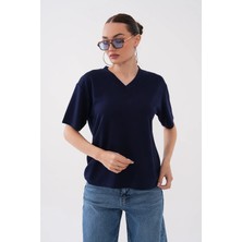 Mega Life V Yaka Kristal T-Shirt