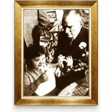 Tablore Atatürk ve Çocuk Temalı Nostaljik Tablo - Altın Çerçeveli Siyah Beyaz Sepya Kanvas