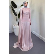 Merven Akyüz Valeska Yandan Pelerinli  Abiye Pudra
