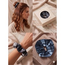 Asel Aksesuar Ipeksi Dokulu Ekose Desenli Kumaş Scrunchie Lastik Toka Farklı Renk Seçenekli