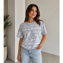 Secret Sita Batik Desenli Tişört Bisiklet Yaka Kısa Kol Regular Fit Tshirt  Gri