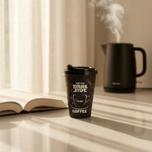 Skygo Kapaklı Kahve Bardağı Pratik Kullanımlı Plastik Kahve & Çay Kupası Sıcak Içecek Bardakları Hot Drinks Kabı (650 Ml, Dark Side)