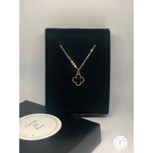 Carette De Terre Siyah Yonca Figürlü Kolye