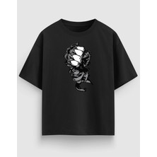 Yolo Street Oversize Unisex Siyah Tişört – Yumruk Baskı, %100 Pamuk Streetwear Tasarım