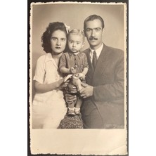 Doğan Koleksiyon Stüdyo Foto Oyuncaklı Çocuk Anne ve Baba Ile Hatıra Mersin 1046