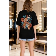 Hena Wild Bloom Siyah Oversize Baskılı Pamuklu Tişört
