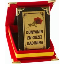 Tak Calıştir Dünyanın En Güzel Kadınına Plaketi