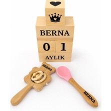 Shopfocus Kişiye Özel Isimli-Bebek Mama Çocuk Yemek Kaşığı Silikon Uçlu-Bebek Çıngırak-Bebek Anı Küpü Tekstil BOYALI-%100 Doğal Organik Ahşap Set-Hediyelik-Yeni Doğan-Doğum Hediyesi