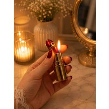 Lighter Kadınlara Özel Ruj Tasarımlı Gazlı Çakmak – Şık ve Dikkat Çekici Model
