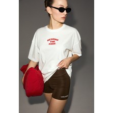 Urban Beat Nınel Kadın %100 Pamuk Arka ve Önü Yazı Detaylı Baskılı Slim Ekru/kırmızı T-Shirt