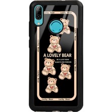 Spoyi Huawei P Smart (2019) Lucky Bear Tasarımlı Glossy Telefon Kılıfı