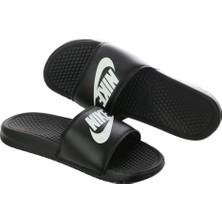 Nike Benassi Spor Terlik 343880-090 Siyah Kaymaz Taban ile Spor ve Plaj Kullanımı İçin İdeal