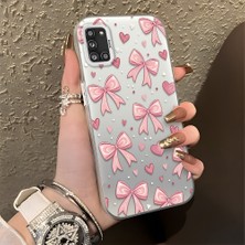 Ucuc Samsung Galaxy A31 Uyumlu Sert Akrilik Arka Silikon Kenar Lens Koruma Şık Baskı Kılıf