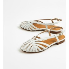 Ne&Ve Shoes Beyaz Mat Deri Biye Kadın Günlük Sandalet