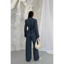 Neşeli Butik Kadın Lacivert Şerit Desenli Bel Bağlamalı Blazer Ceket Pantolon Takım --- NBNP030
