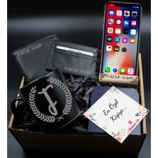 As Gift Kişiye Özel Ahşap Telefon Tutacağı & Kişiye Özel Kupa Bardak &kişiye Özel Cüzdan & Kişiye Özel Kartvizitlik Hediye Seti