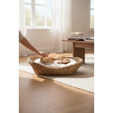 Akayev Nature Hasır Oval Kedi ve Köpek Yatağı Minderli 53X40X14 cm