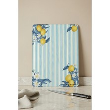Khakma Lemonstripe Cam Kesme Tahtası – 25X35 cm | Çizgili Mavi Arka Plan Limon Çiçek Desenli | Temperli Cam