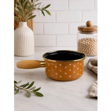 Özel Home Emaye Kalpli Emaye Sosluk Tava 16X7 cm Ahşap Kulplu Sütlük Sosluk Cezve Kahverengi