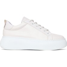 Derimod Kadın Beyaz Bağcıklı Kalın Tabanlı Sneaker 26PFE220318
