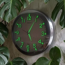 Bahat Fosforlu Karanlıkta Parlayan 3D Krom Çerçeveli Sessiz Akar Saniye Duvar Saati Çap 26 cm
